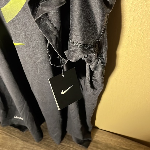 Nike NWT Mens Dri Fit Football Swoosh Tee Color Black Size  XXL - Picture 3 of 5